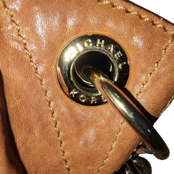 VTG Michael Kors Camel Leather Astor Uptown Studded 2-way Shoulder/Crossbody Bag - Picture 3 of 13